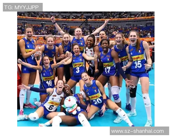 超级厉害的足球明星背后的奋斗故事与荣耀时刻揭秘 超级厉害的足球明星背后的奋斗故事与荣耀时刻揭秘