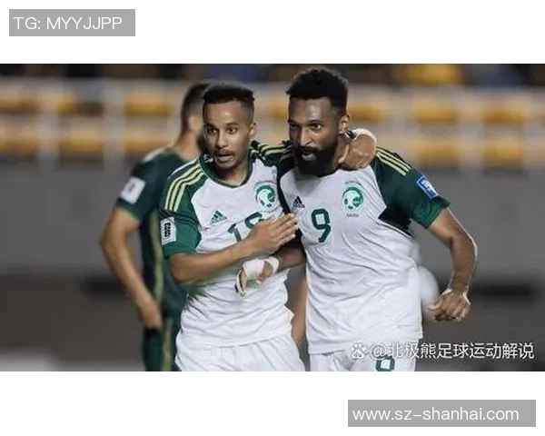 足球明星颁奖时刻精彩瞬间回顾展现荣耀与激情的瞬间 足球明星颁奖时刻精彩瞬间回顾展现荣耀与激情的瞬间